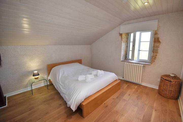 Location de vacances pour 4 personnes, avec jardin ainsi que jacuzzi et terrasse à Saint-Laurent-la-Vallée - 2