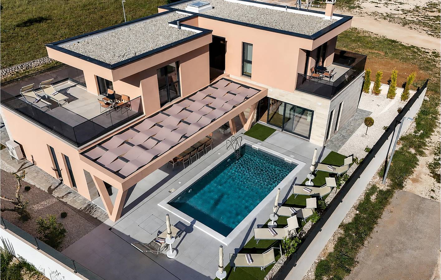 Reizende 2-Zimmer-Wohnung mit Pool, Terrasse und 1,5 km Entfernung zum Strand in Nin, Zadar