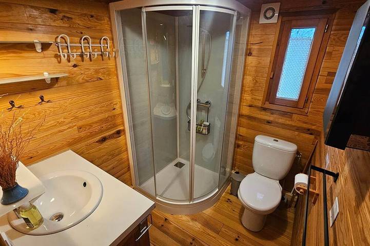 Gîte pour 2 personnes, avec jacuzzi ainsi que piscine et balcon à Baron - 3