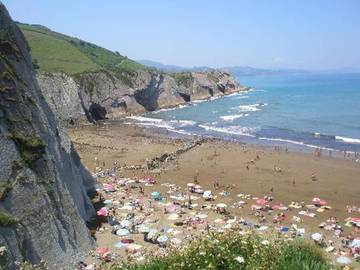 Gîte pour 3 personnes, avec terrasse, animaux acceptés à Zumaia