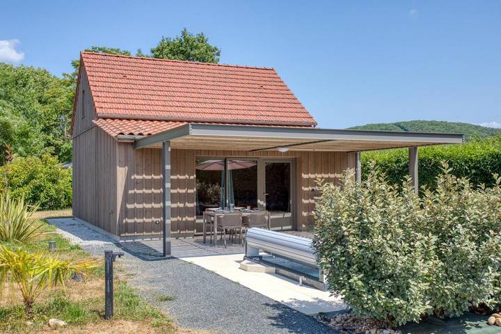 Ferienhaus für 4 Personen, mit Garten und Pool sowie Ausblick - 1
