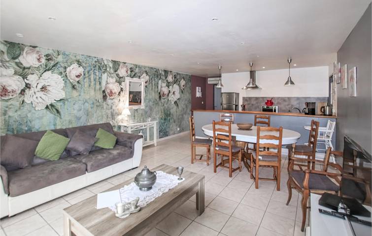 Provence Wohnung mit Pool & Parkplatz in Lançon-Provence, Mittelmeerküste (Frankreich)