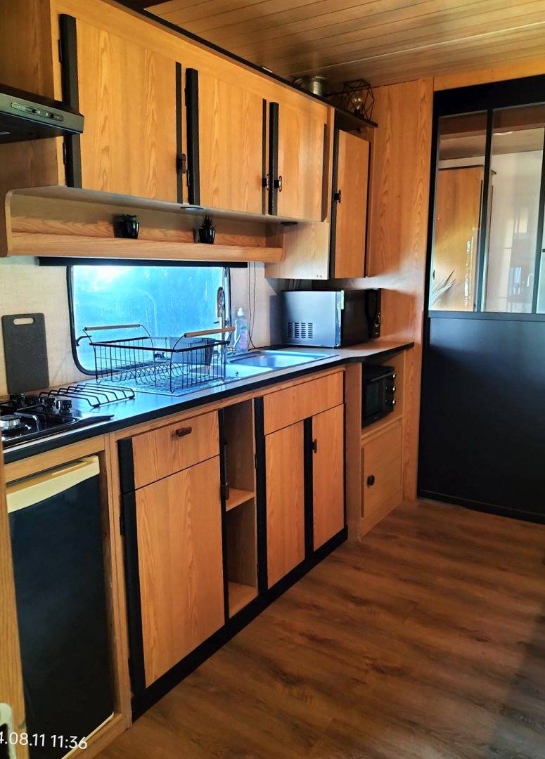 Mobil-home gîte avec accès piscine privatif in Cartigny-l'Épinay, Région de Bayeux