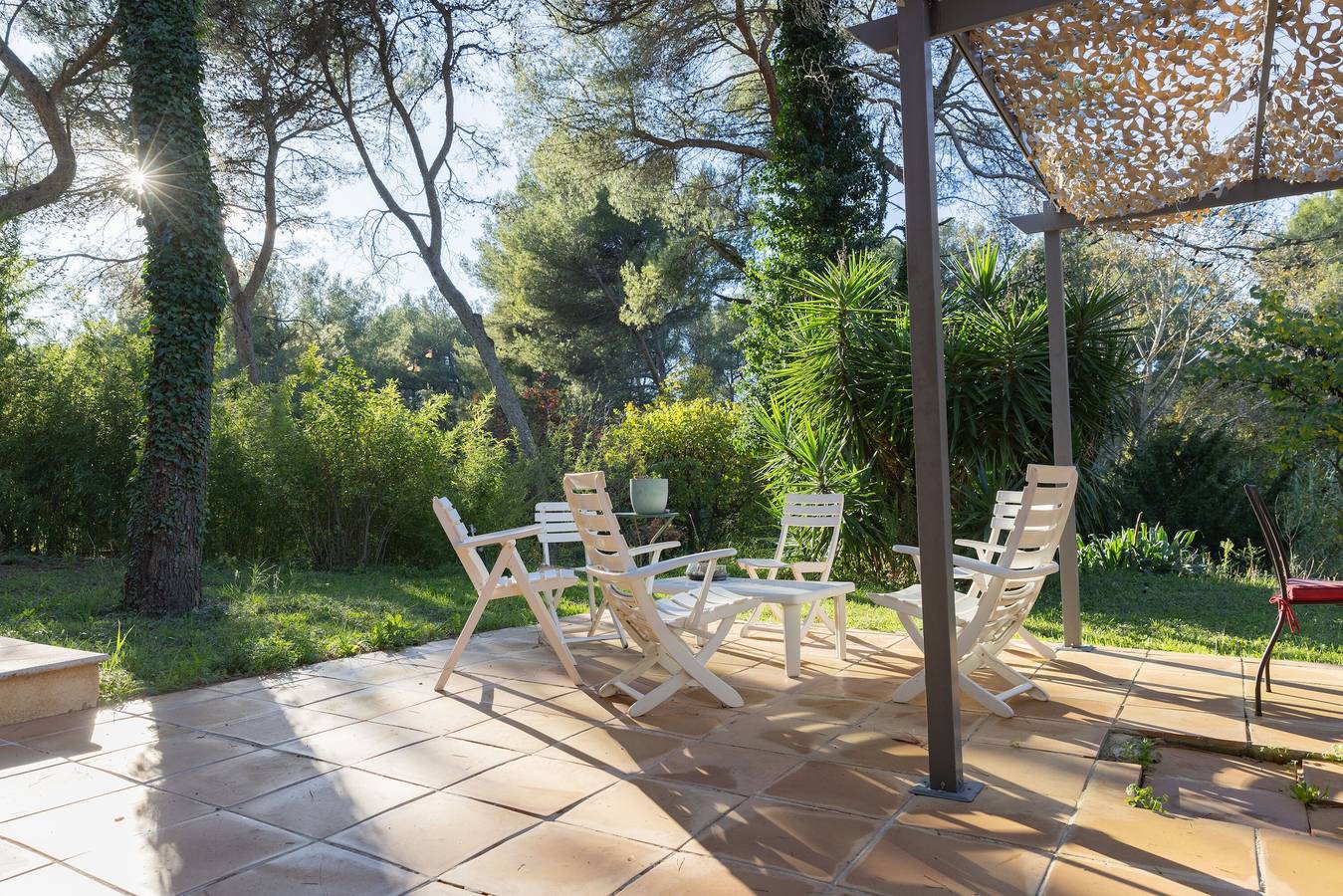 Appartement entier, Évasion Et Confort Aubagne avec piscine partagée in Aubagne, Région de Marseille