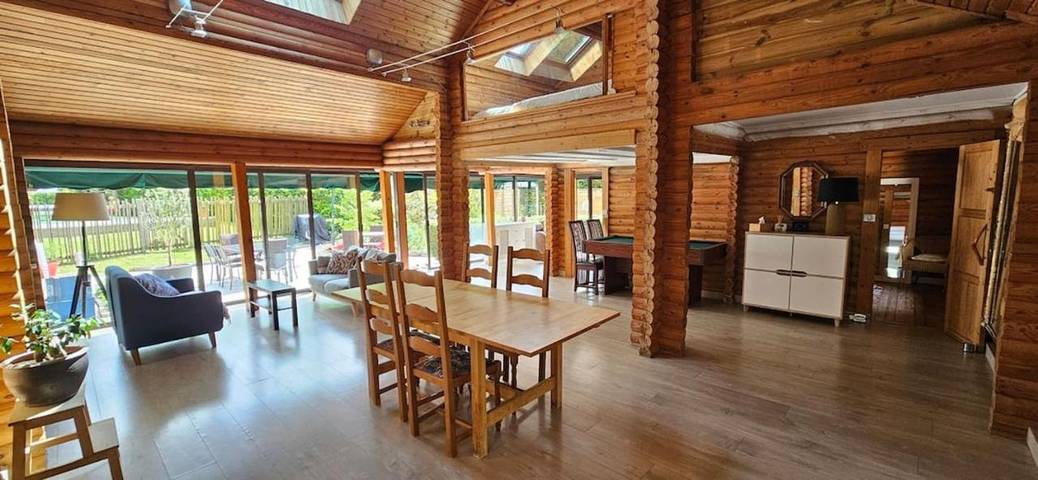 Location de vacances pour 15 personnes, avec piscine à Paron (Yonne) - 3