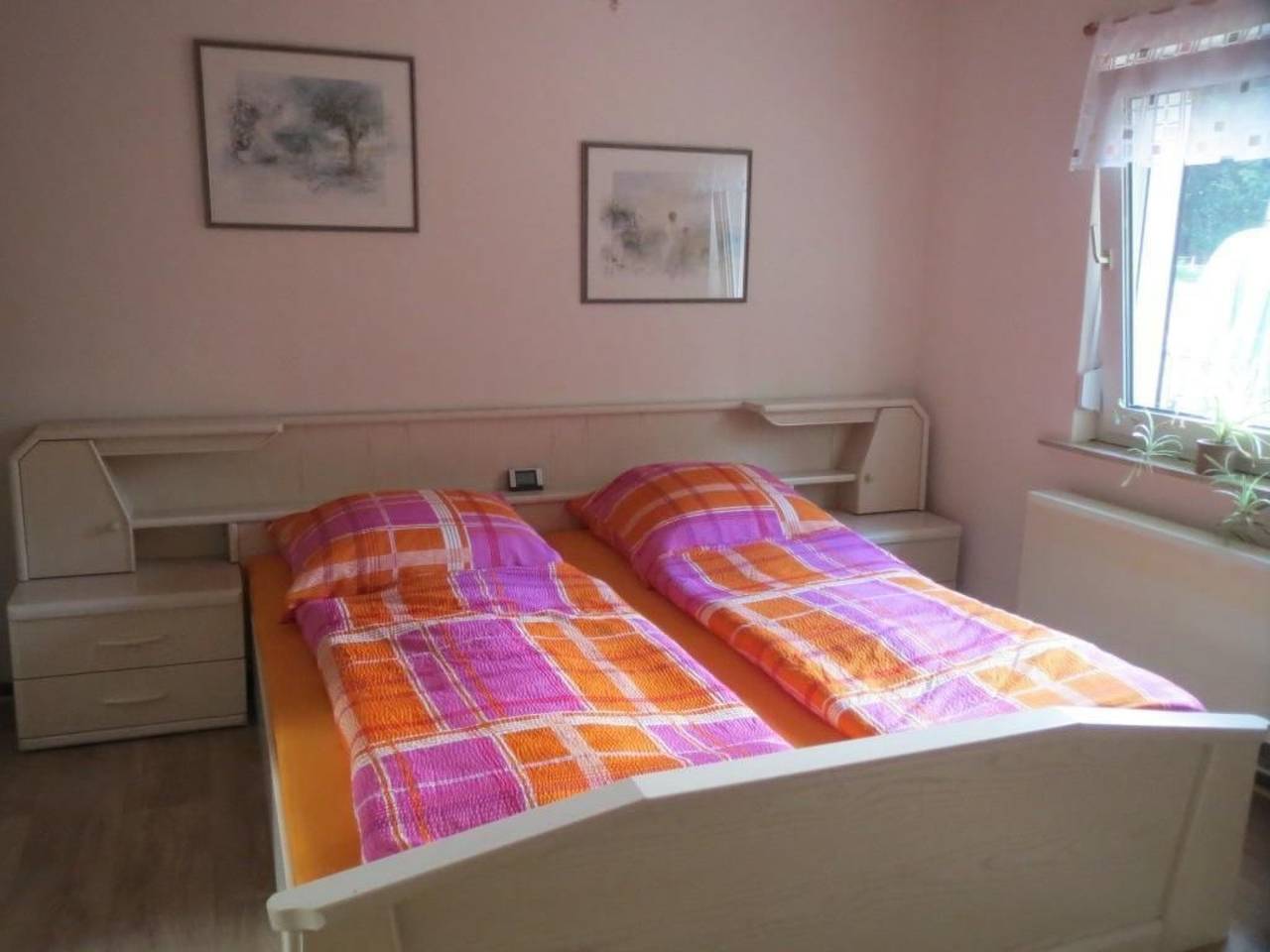 Charmantes 75 m² großes Apartment mit Terrasse und Parkplatz in der Nähe des Zentrums von Kittelsthal in Wartburg, Wutha-Farnroda