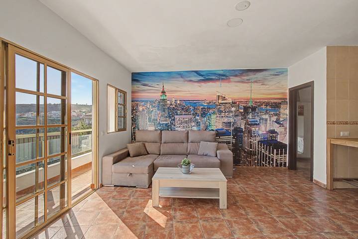 Entire apartment, Vacation Apartment 'Apartamento Buen Lugar' with Sea View and Balcony in Firgas, North Gran Canaria