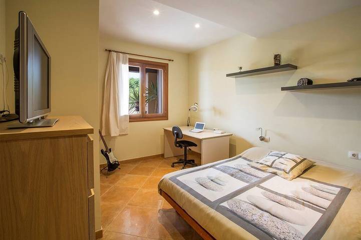 Carles - Villa con piscina privada en Vilafranca de Bonany. Wifi Gratis in Villafranca de Bonany, Interior de Mallorca