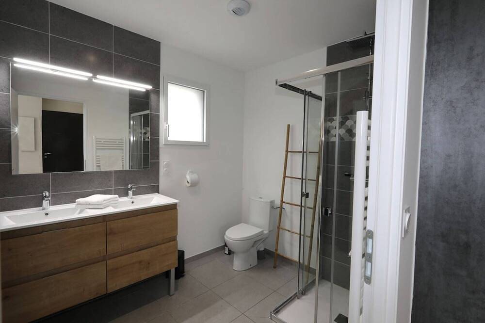 Gîte L'angélique - Fleurs des Pyrénées - Vue Hautacam in Argelès-Gazost, French Pyrenees