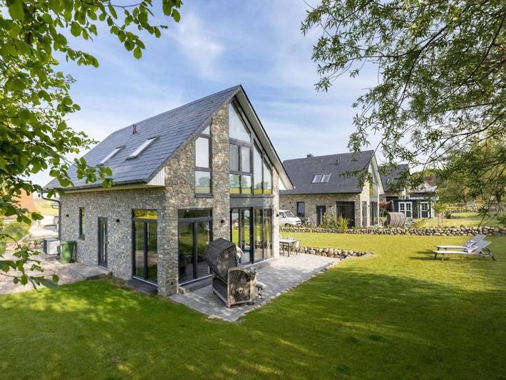 Ferienhaus für 6 Personen, mit Terrasse und Garten sowie Sauna