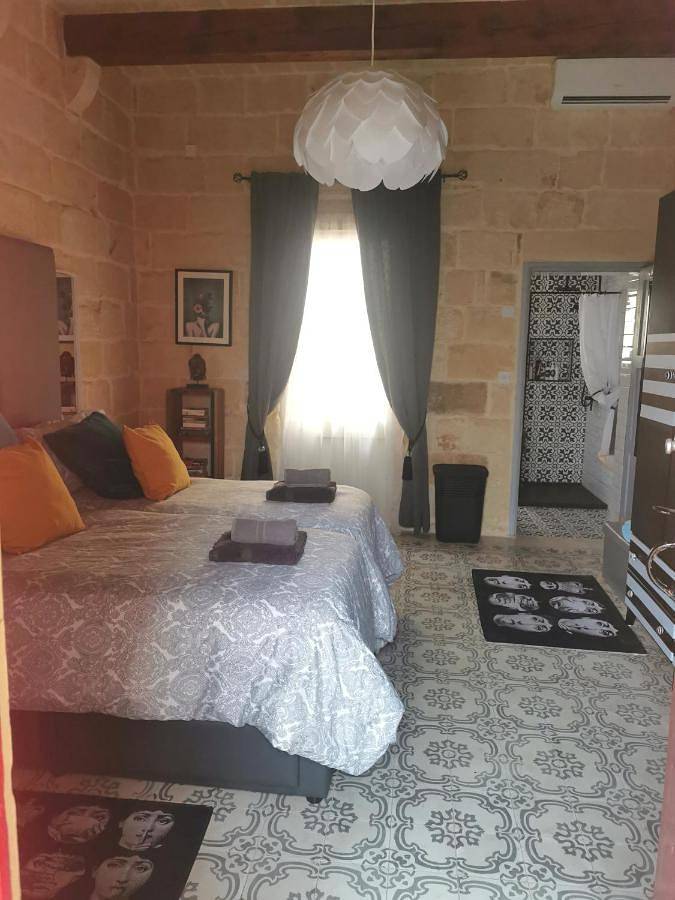 Chambre d’hôte pour 4 personnes, avec terrasse ainsi que piscine et vue dans Xaghra - 2