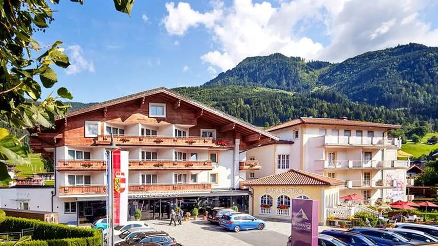 Hôtel pour 3 personnes, avec jardin ainsi que sauna et balcon
