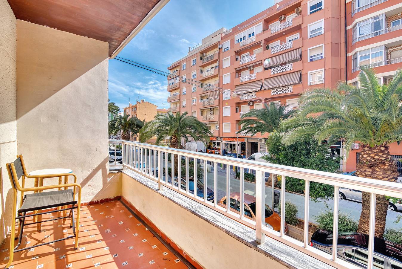 Casa de vacaciones 'Paseo El Saladar' con terraza privada y balcón in Dénia, Costa Blanca