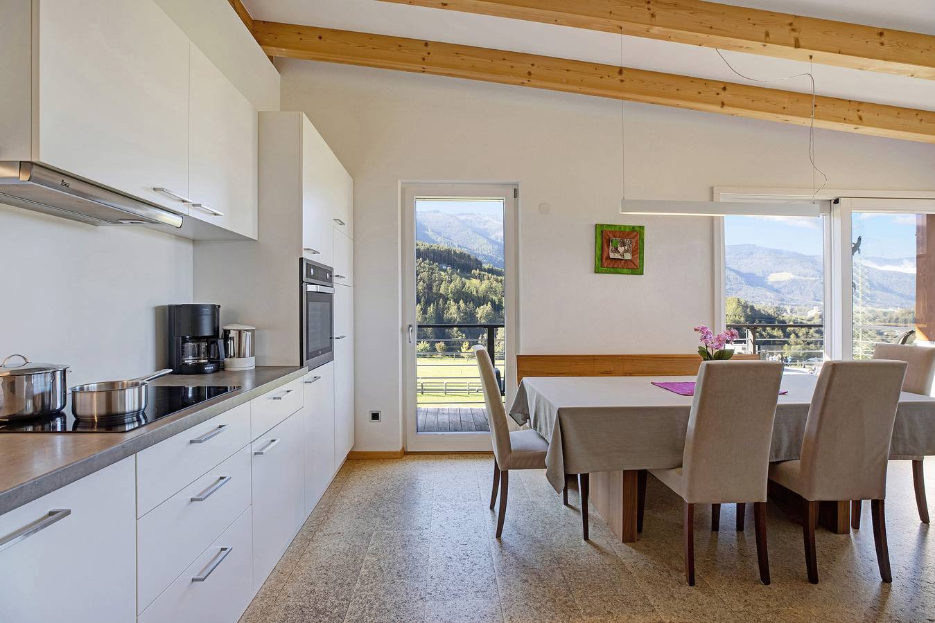 Appartamento intero, Appartamento "Kronsun - Kraft" con vista sulle montagne, balcone e giardino in Perca, Plan de Corones