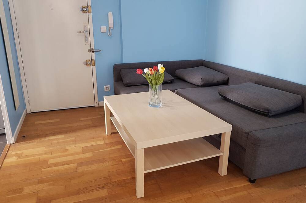 Chambre Privée vue Montagne Pour 2 Personnes in Tolone, Toulon e dintorni