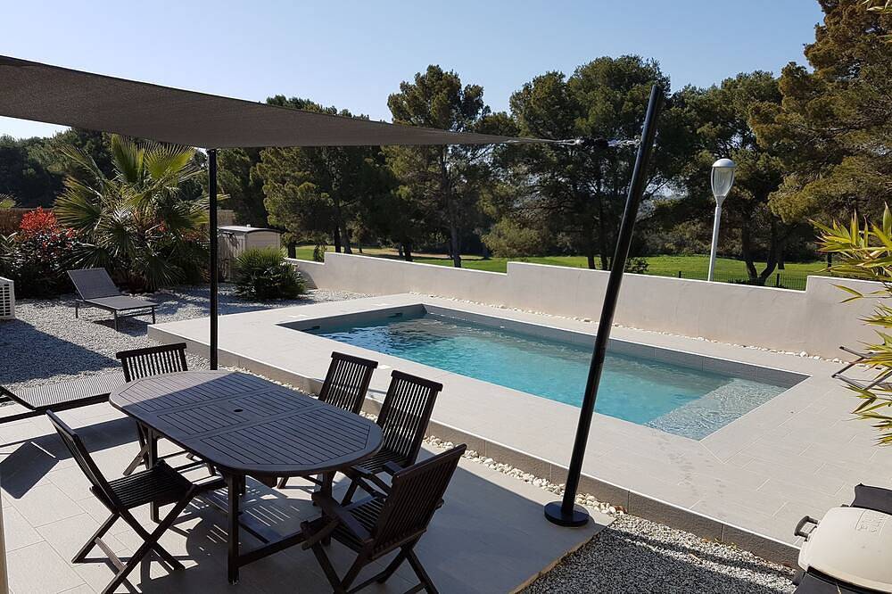 Villa en el campo de golf Cap d'Agde con piscina climatizada. in Cap d'Agde, Agde