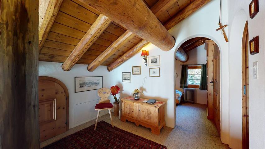 Ganze Wohnung, Apartment Starana 4 - Gemütliche 5-Zimmer-Maisonette in Madulain, Sankt Moritz