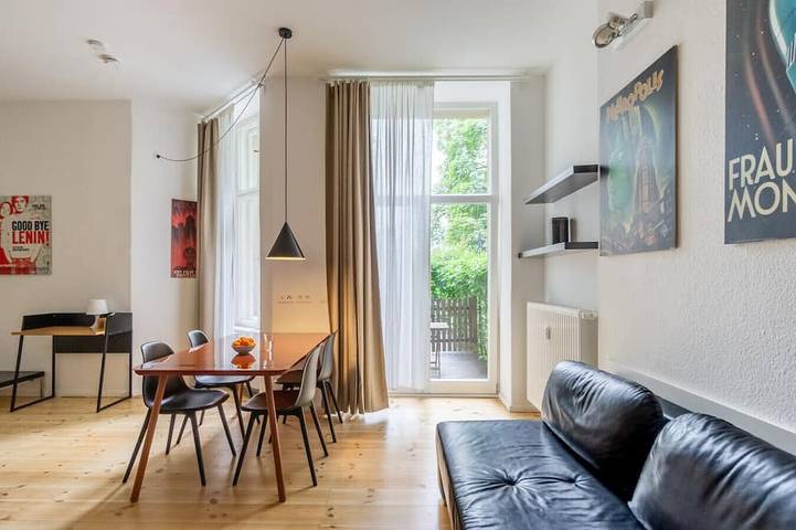 Ganze Wohnung, Boxi Beautifull Studio with patio in Friedrichshain - Kreuzberg, Berlin