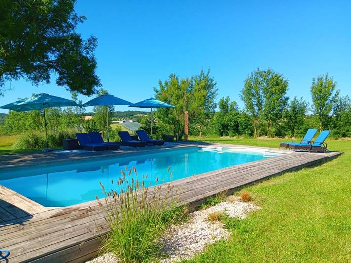Location de vacances pour 4 personnes, avec terrasse et vue ainsi que piscine et jardin à Montalzat - 3