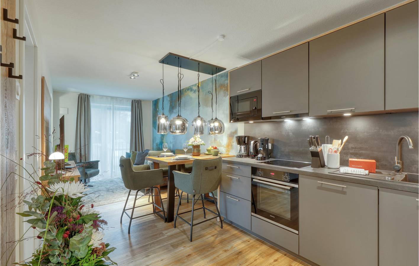 Ganze Ferienwohnung, 2km zu Beach🏖️: Terrasse Apartment w/ TV & Gefrierschrank in Nordstrand (Gemeinde), Nordseeküste