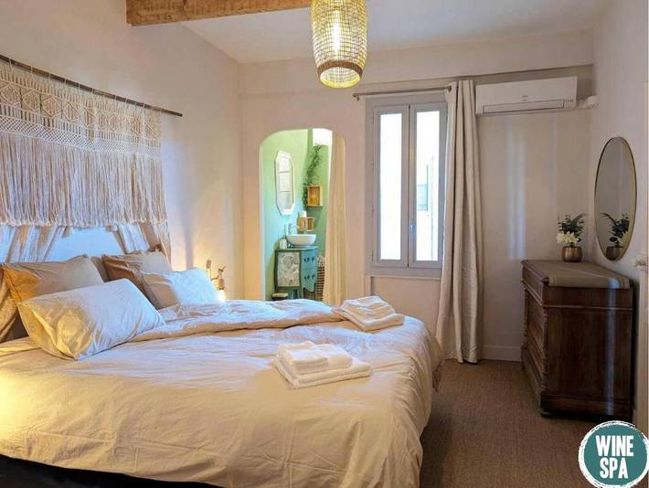 Location de vacances pour 4 personnes, avec terrasse et vue à Servian - 2