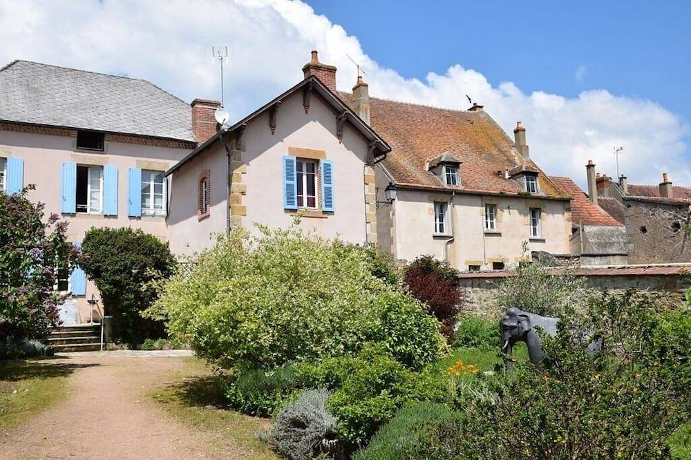 Clos Monade au coeur du bourbonnais in Souvigny, Allier