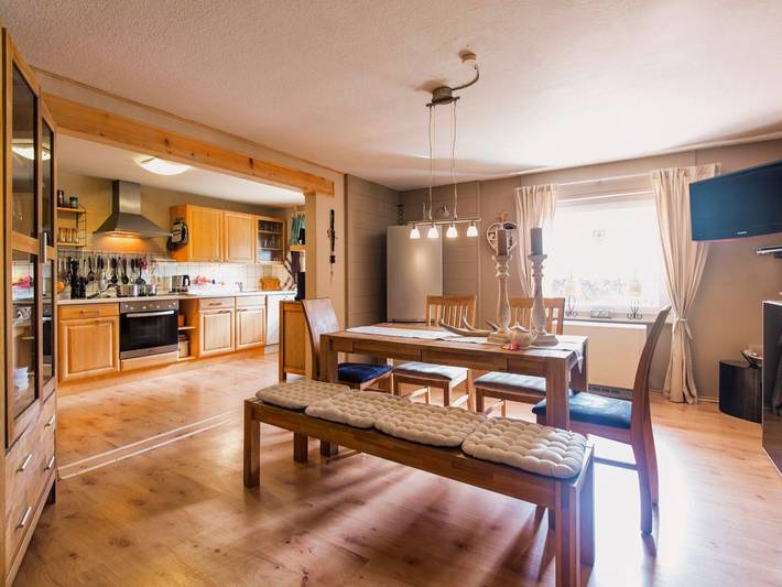 Ferienwohnung für 7 Personen, mit Terrasse und Garten am Taunus