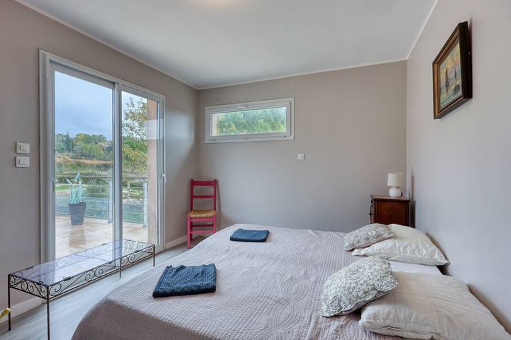 Location de vacances pour 12 personnes, avec jardin et piscine, animaux acceptés à Le Val - 4