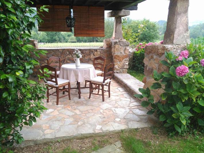 Casa rural para 6 personas, con Balcón y Terraza además de Jardín y Vistas en Soto de Cangas - 4