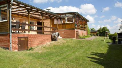 Bungalow für 3 Personen, mit Garten und Terrasse in Blankenburg