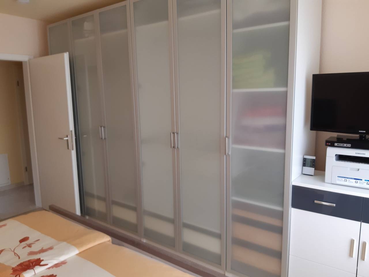 Ganze Wohnung, Ferienwohnung 'Laura' mit privater Terrasse, privatem Garten und Wi-Fi in Langenargen, Region Bodensee-Oberschwaben