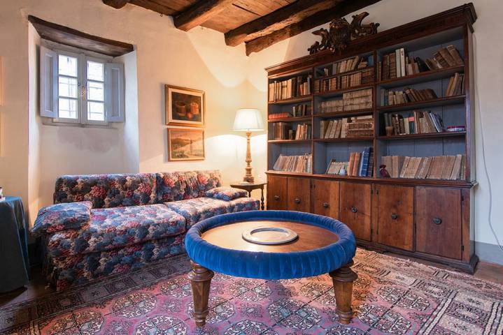 Appartamento intero, Sillicagnana Castle Villa with Swimming Pool! in San Romano in Garfagnana, Garfagnana
