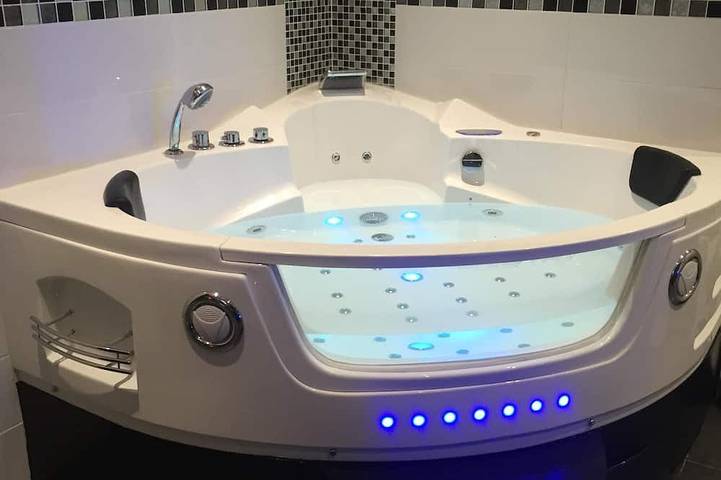 Ferienwohnung für 2 Personen, mit Whirlpool und Sauna in Lyon - 3