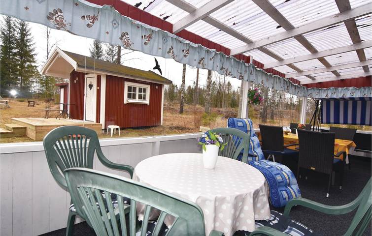 Hus för 6 Personer med trädgård in Hammarö, Vänern