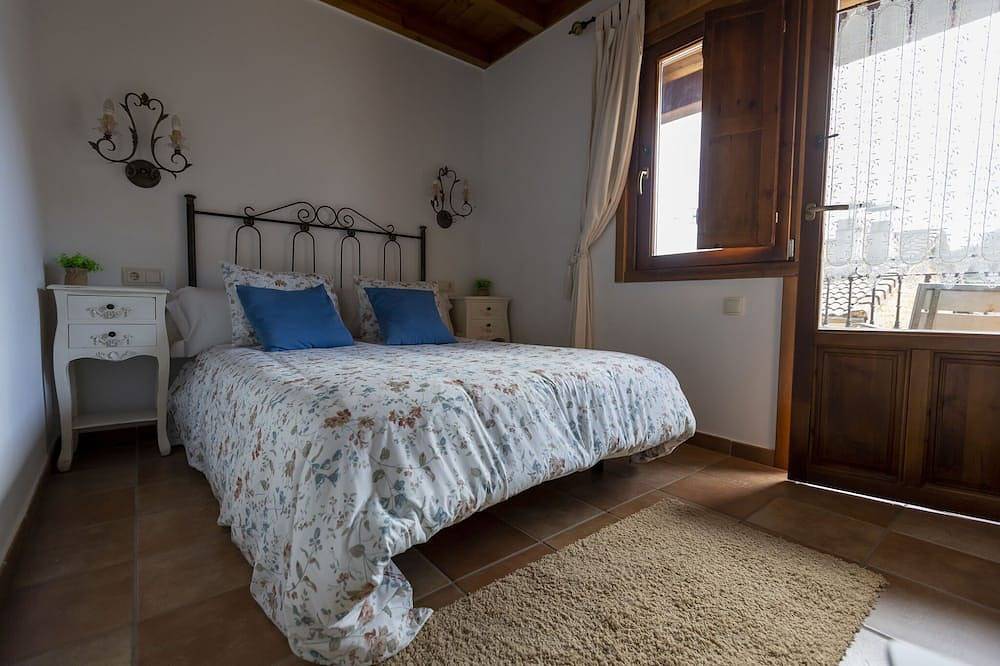 Chalet en Toba junto al Parque Montes Obarenes in Frías, Cordillera Cantábrica