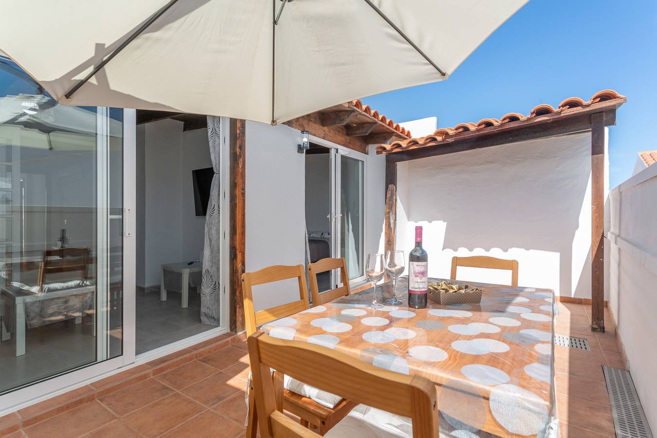 Casa de Vacaciones 'Casa Vista Golf' con Vistas al Mar, Piscina Compartida y Wi-Fi in Caleta de Fuste, Antigua