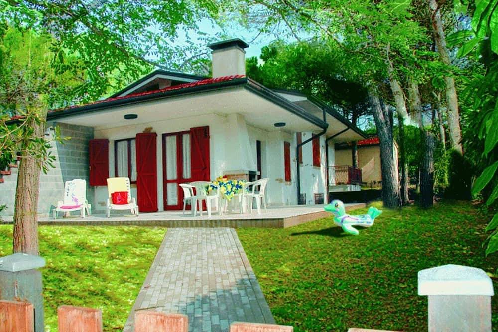 Hermoso dúplex para 7 personas en un oasis de vegetación en la Riviera de Lignano. in Ribera de Lignano, Lignano Sabbiadoro