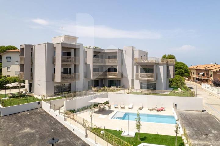 Ferienwohnung für 6 Personen, mit Balkon und Ausblick sowie Pool - 1