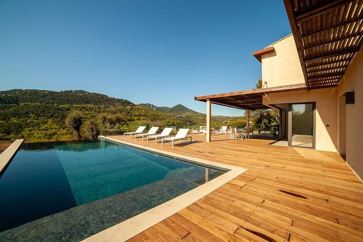 Chalet para 8 personas, con jardín y terraza - 1