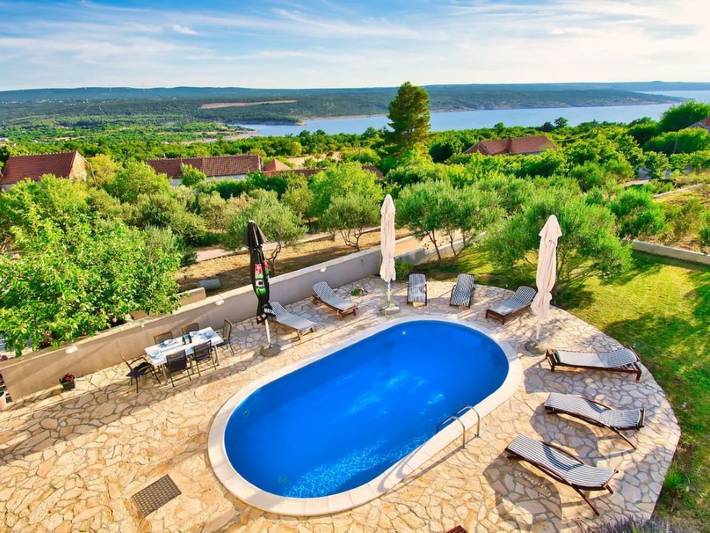 Ferienhaus für 12 Personen, mit Pool und Garten in Maslenica - 3