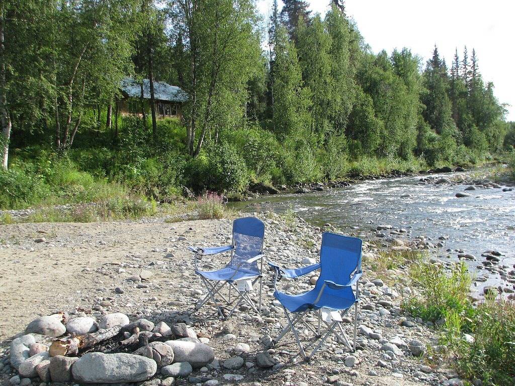 Minuten Vom Parks Hwy W / Wifi Erleben Sie Ak 27 Acres Riverfront Willow Creek Inn in Matanuska-Susitna