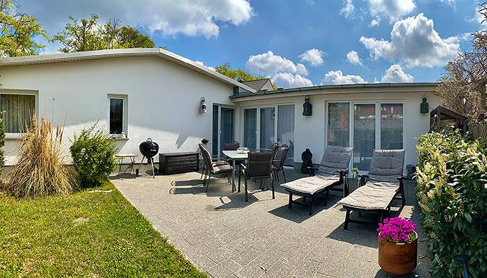 Anna**** Brinkmannhaus 4-Sterne für Familien fast am Strand Sauna Terrasse Grill in Strand Heringsdorf, Heringsdorf