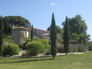Chambre d’hôte pour 2 personnes, avec jacuzzi ainsi que jardin et piscine à Arbanats