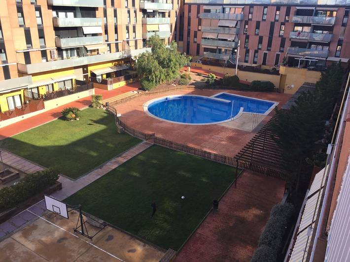 Apartamento de vacaciones para 6 personas, con balcón y piscina - 1
