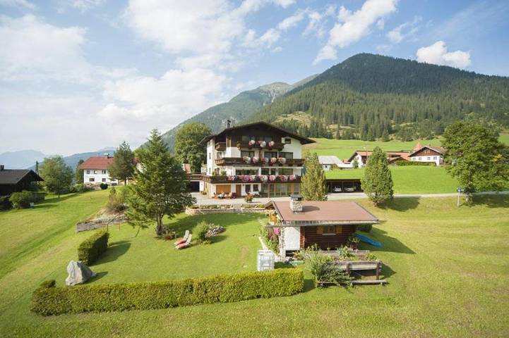 Ferienhaus für 5 Personen, mit Ausblick und Garten sowie Sauna