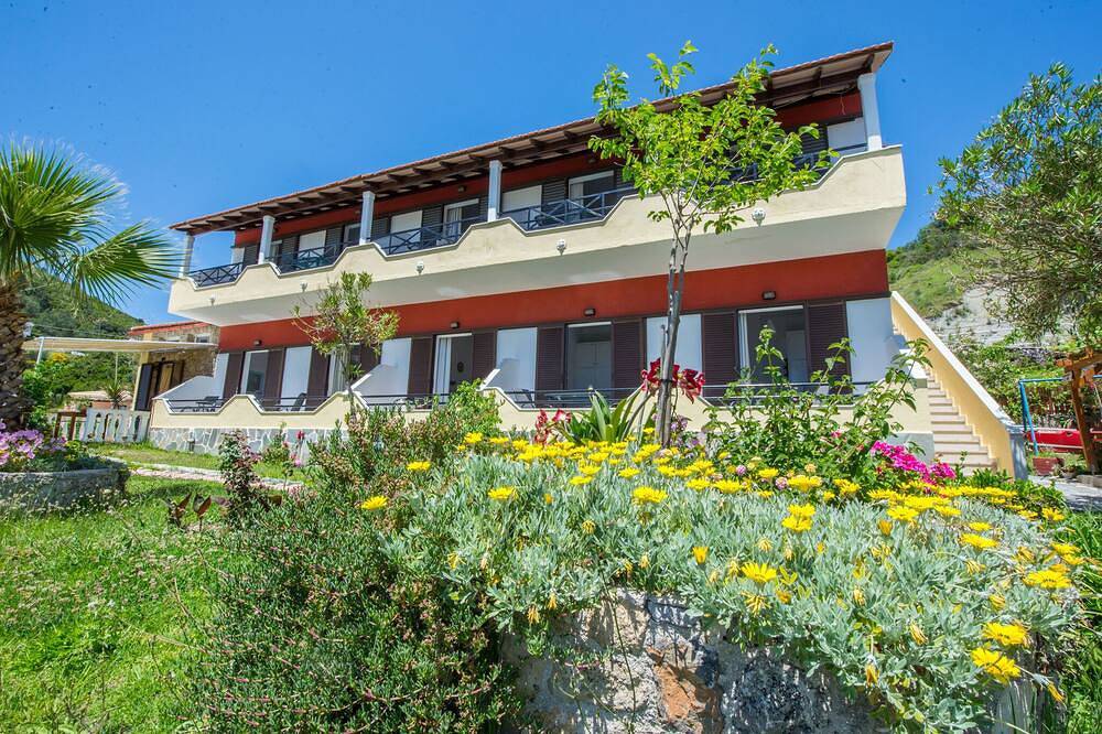 Ganze Wohnung, Spiros and Polyxeni Studio 5 Afionas in Agios Georgios, Korfu
