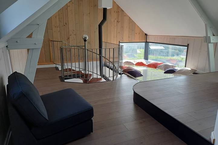 Location de vacances pour 10 personnes, avec Jacuzzi ainsi que Terrasse et Jardin à Vains - 3
