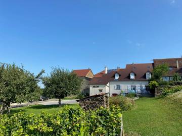 Gîte pour 6 personnes, avec jardin et terrasse à Menétru-le-Vignoble