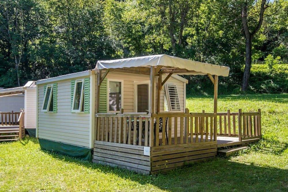 Zecamping 3* piscine chauffée club enfant locatif Tv Bbq 16m2 2 pers in Florac-Trois-Rivières, Cévennes