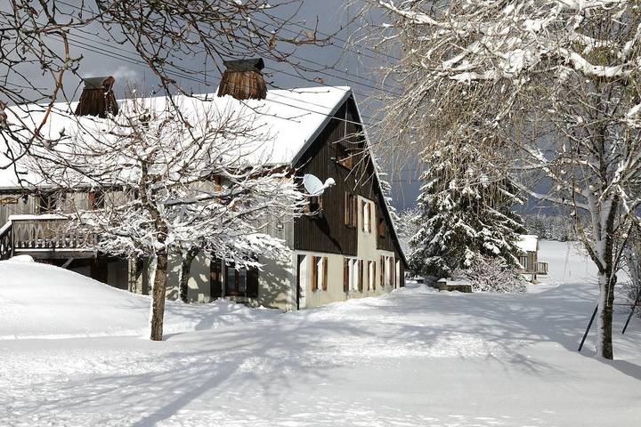 Gîte for 6 people, with garden - 1